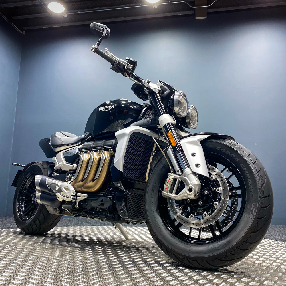 2020 triumph rocket 3 online r phantom black