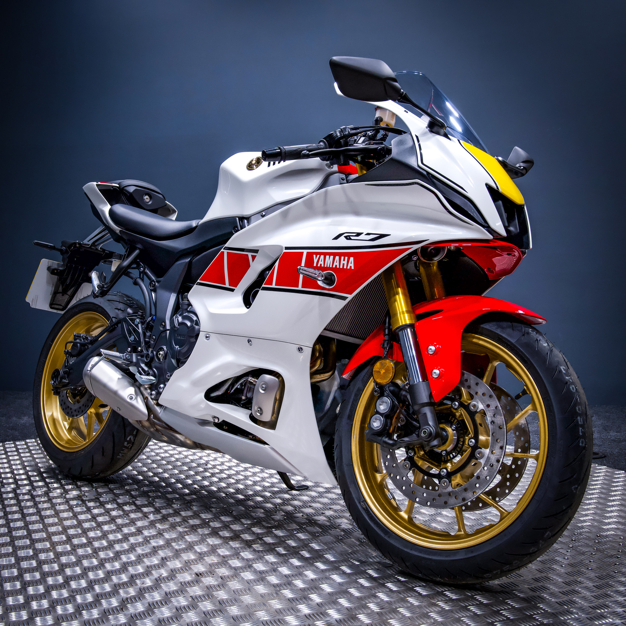 Ian Putterill - Brand New 2022 Yamaha YZF-R7 + £1000 - 1999 Tkts - Rev ...