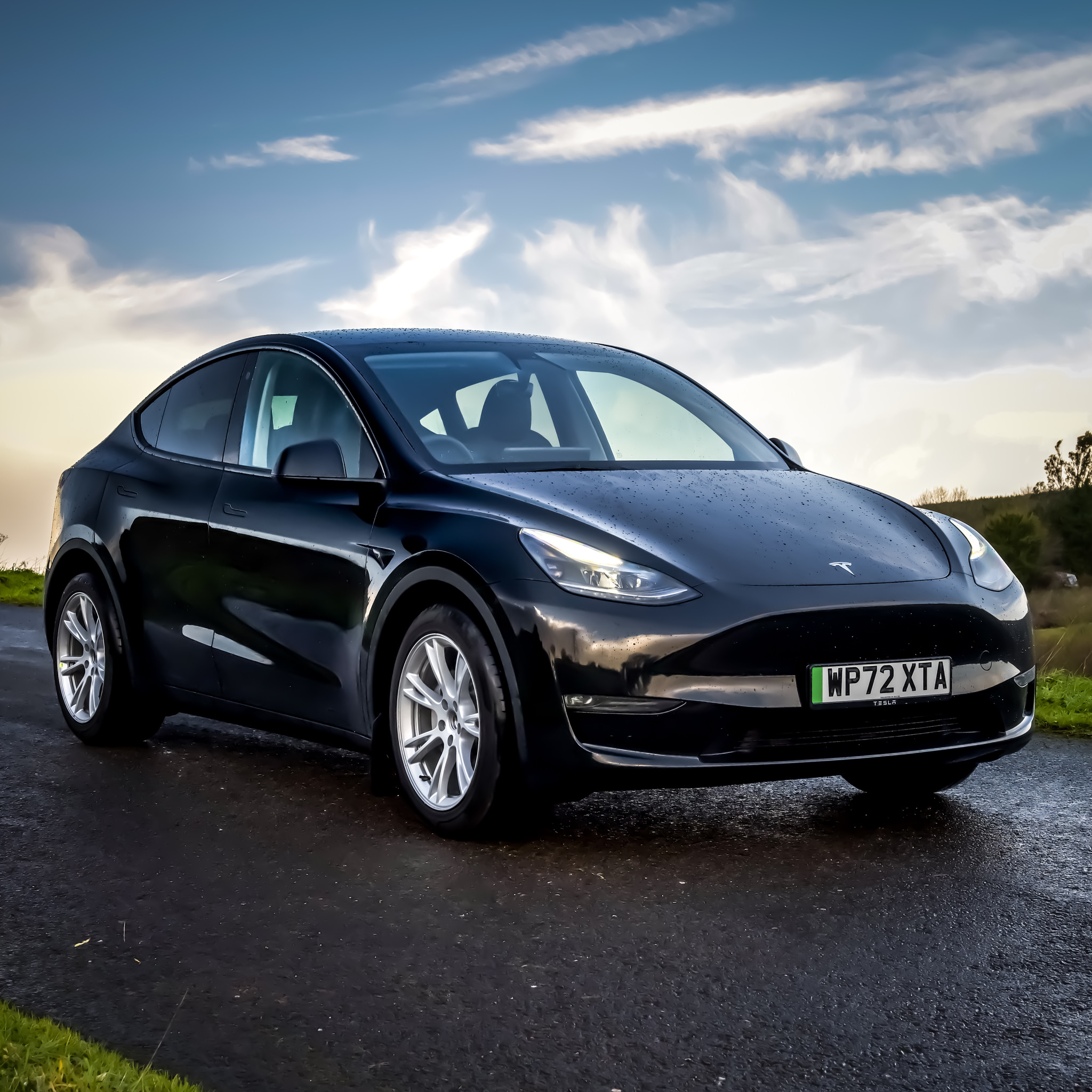 Dawn Jones - Brand New 2022 Tesla Model Y + £2000 OR £60,000 - Rev Comps