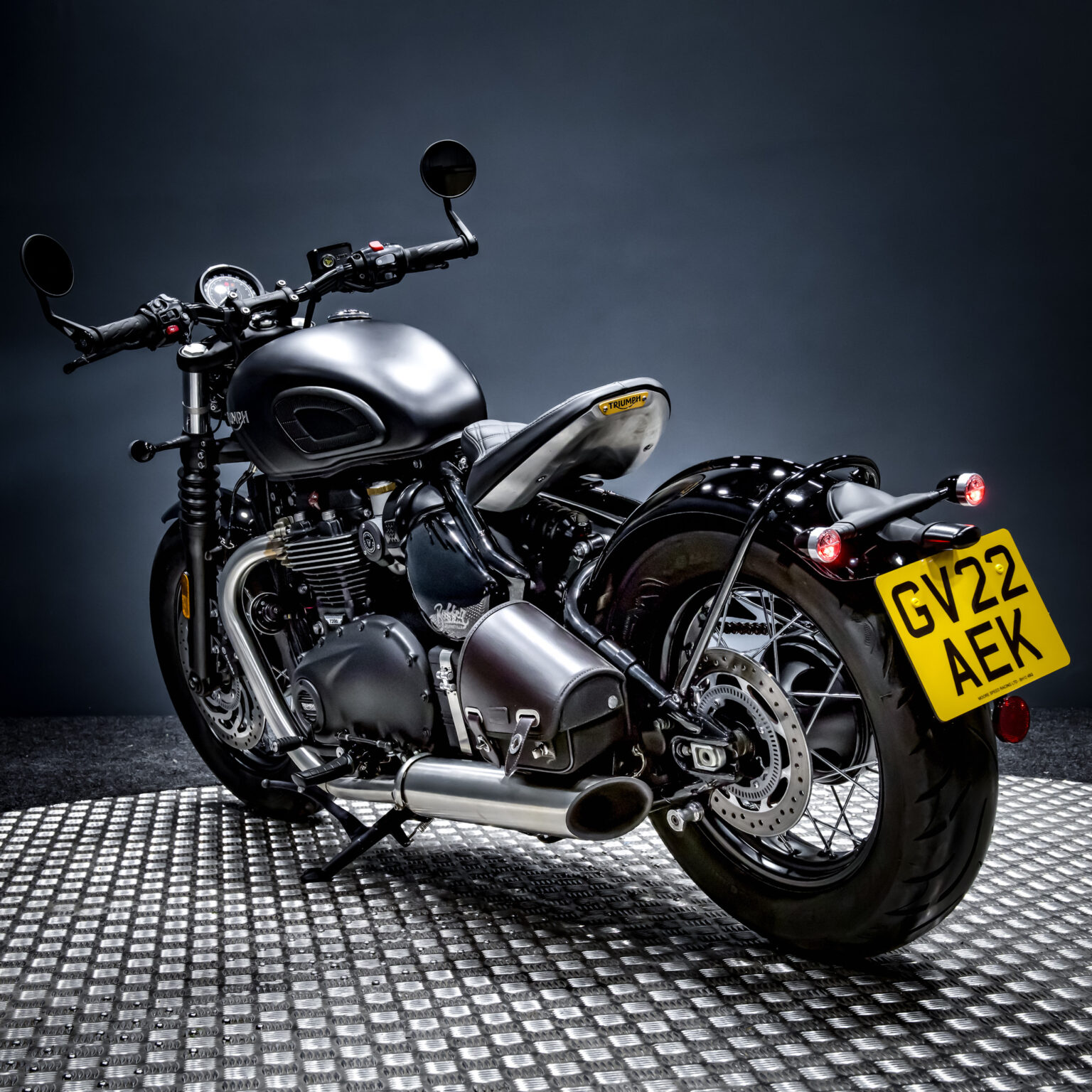 2022 Triumph 1200 Bobber + £1000 - 1999 Tkts - Rev Comps