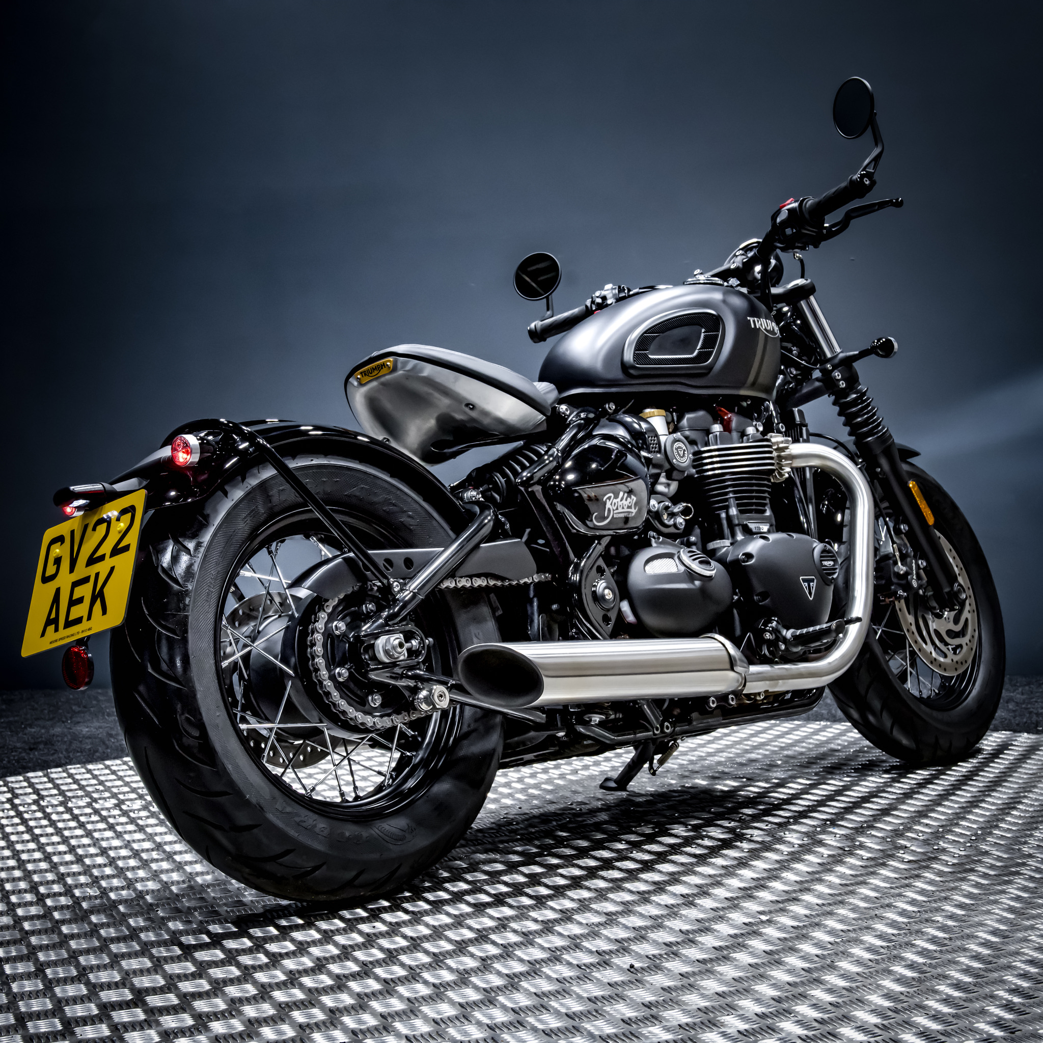 2022 TRIUMPH 1200 BOBBER + £1000 - 1999 Tkts - Rev Comps