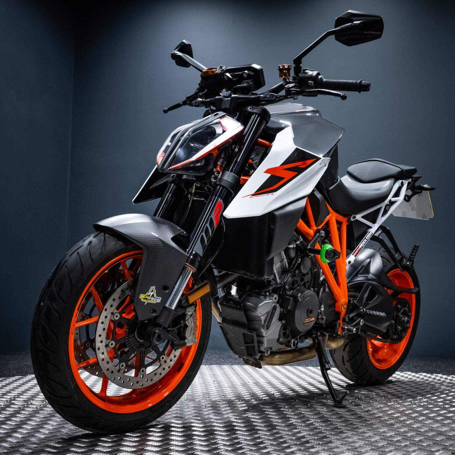 2018 KTM 1290 SUPERDUKE R + £1000 - 1999 Tkts - Rev Comps