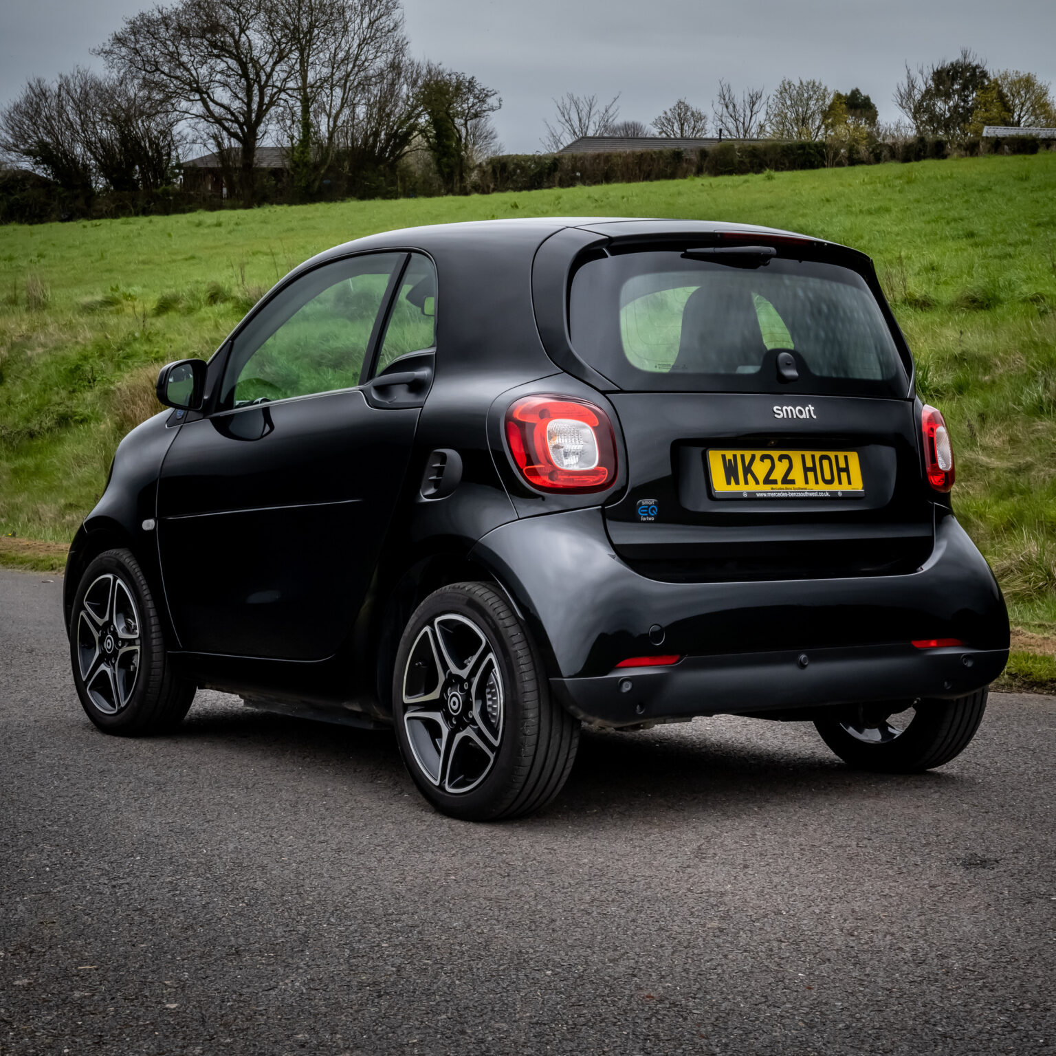 2022 SMART FORTWO COUPE 60kW EQ + £1000 - Rev Comps