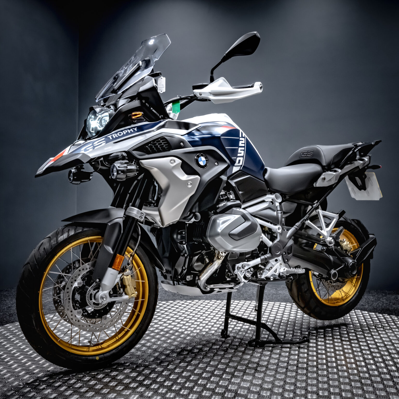 New 2023 BMW GS1250 TE Adventure + £1000 - Rev Comps