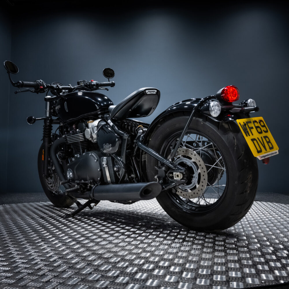 2019 TRIUMPH BOBBER BLACK EDITION + £1000 - Rev Comps