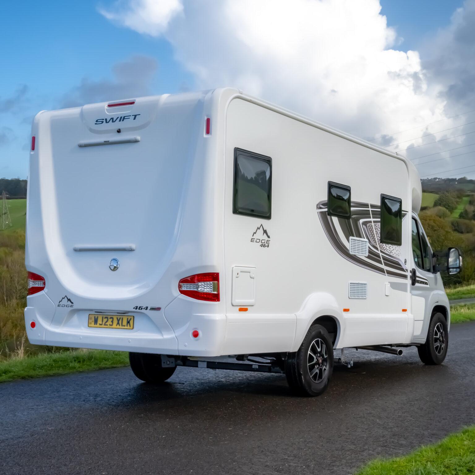 2023 Swift Edge 464 MOTORHOME + £5000 - Rev Comps