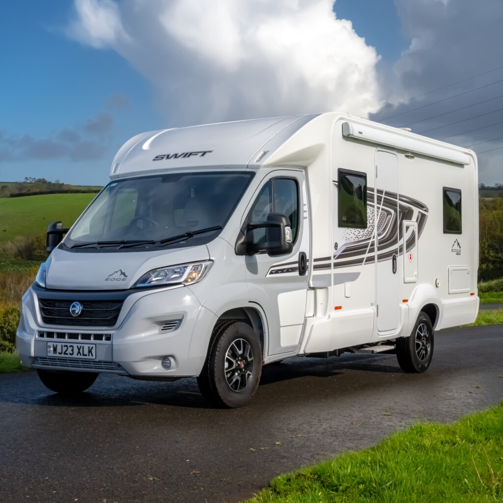 2023 Swift Edge 464 MOTORHOME + £5000 - Rev Comps