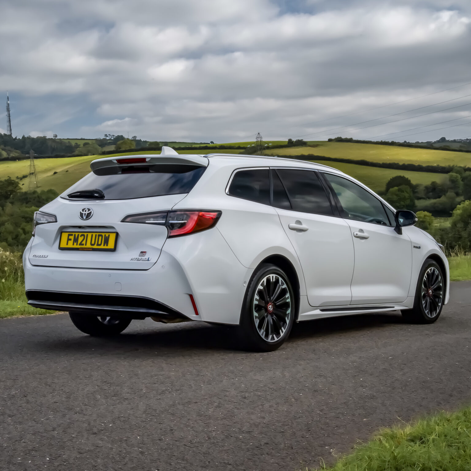 2021 Toyota Corolla GR Sport Hybrid Estate + £1000 - Rev Comps