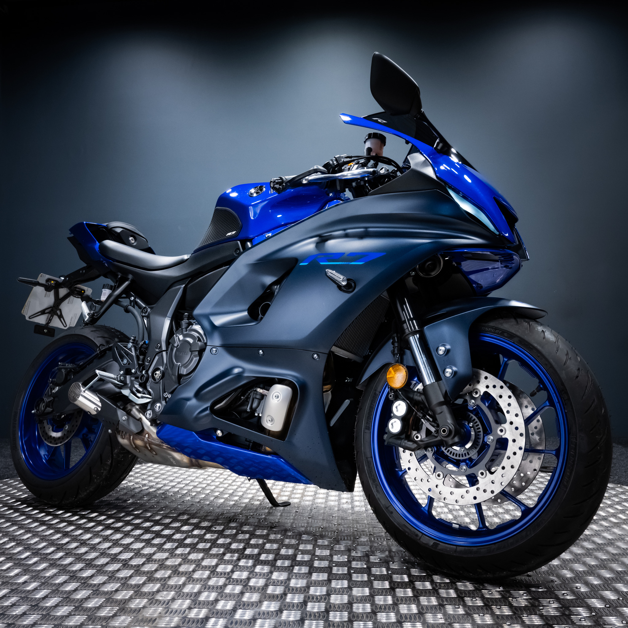 Raymond canning - New 2023 YAMAHA R7 + £1000 - Rev Comps