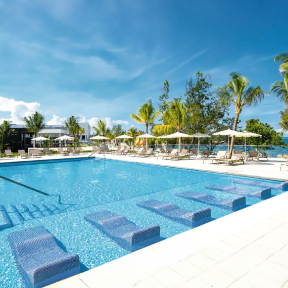 TUI ALL INC HOLIDAY 2 PAX / 10 NIGHTS MONTEGO BAY JAMAICA Rev Comps