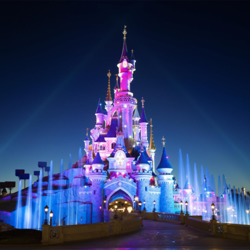 DISNEYLAND PARIS SUMMER HOLIDAYS FAMILY PACKAGE + £500 Rev Comps